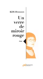 Un verre de miroir rouge