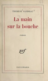 La main sur la bouche