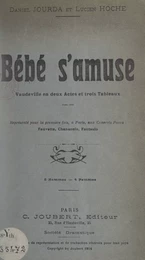 Bébé s'amuse