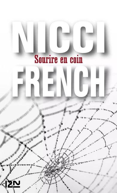 Sourire en coin - Nicci FRENCH - Univers Poche